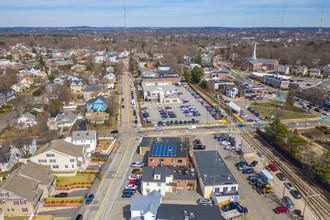 378 Hillside Ave in Needham, MA - Building Photo - Building Photo