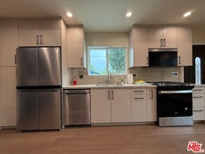 18242 Rayen St in Los Angeles, CA - Building Photo - Building Photo