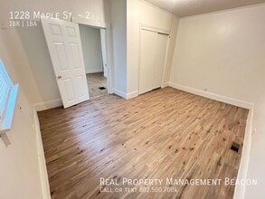 1228 Maple St in White River Jct, VT - Building Photo - Building Photo