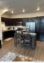 1038 Oak Cir in Lakewood, CO - Building Photo - Building Photo