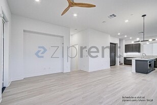 1896 S Westside Dr in Anaheim, CA - Building Photo