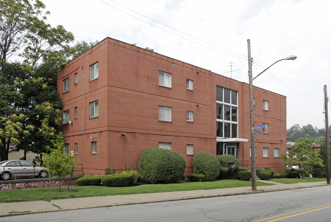 748 N Negley Ave in Pittsburgh, PA - Building Photo