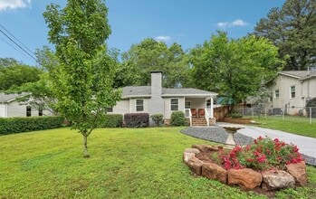 1605 Wellswood Dr SE in Atlanta, GA - Foto de edificio - Building Photo