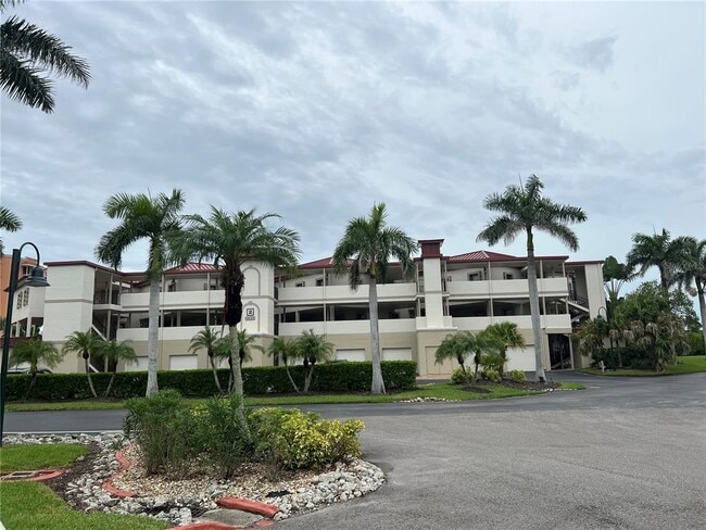 property at 3220 S Shore Dr