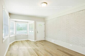 4378 Chelou Dr in Austell, GA - Foto de edificio - Building Photo