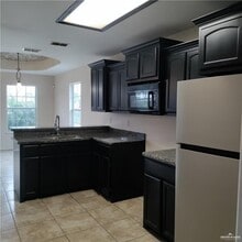 12 S Fir St in Pharr, TX - Building Photo - Building Photo