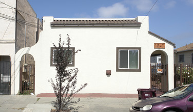 1347 89th Ave in Oakland, CA - Building Photo - Building Photo