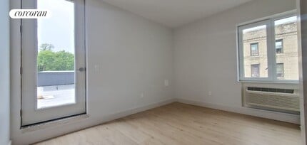 22 E 212th St in Bronx, NY - Building Photo - Building Photo