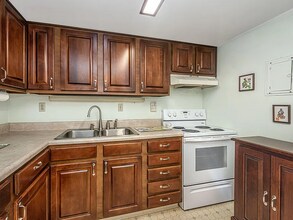 2479 Peachtree St NE-Unit -308 in Atlanta, GA - Building Photo - Building Photo