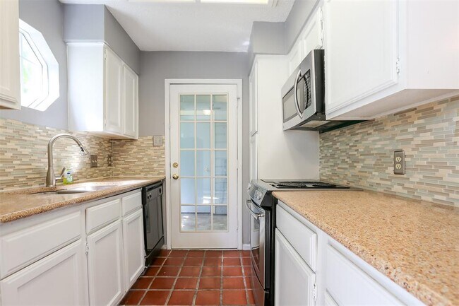 3111 Tom Green St in Austin, TX - Building Photo - Building Photo
