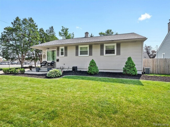 1304 Grove Ave in Royal Oak, MI - Building Photo - Building Photo