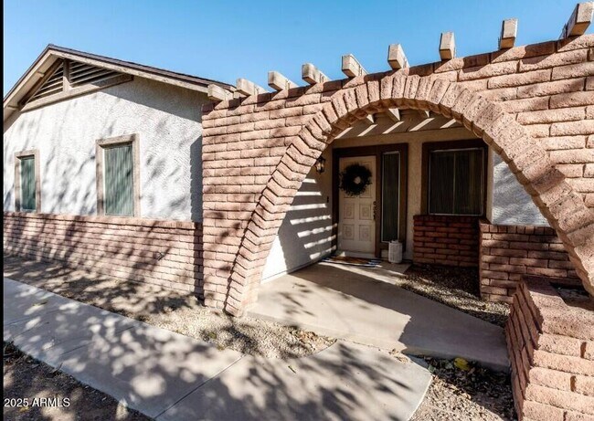 527 N 161st Ave in Goodyear, AZ - Building Photo - Building Photo