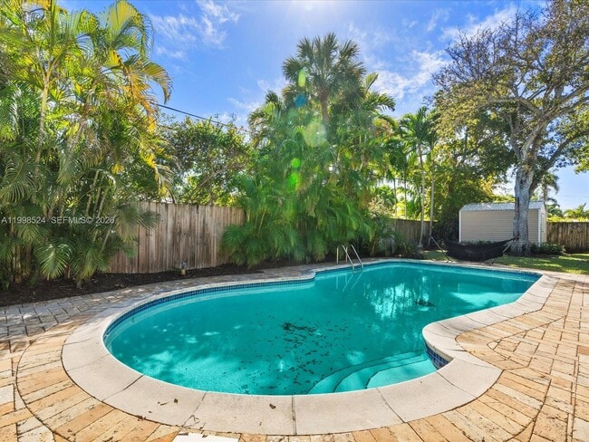 2648 NE 26th Ave in Fort Lauderdale, FL - Building Photo - Building Photo