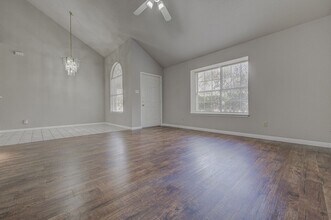 2509 Riddle Rd in Austin, TX - Building Photo - Building Photo