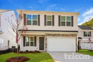 33 Chalet Ct in Anderson, SC - Building Photo