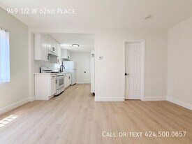949 1/2 W 62nd Pl in Los Angeles, CA - Building Photo