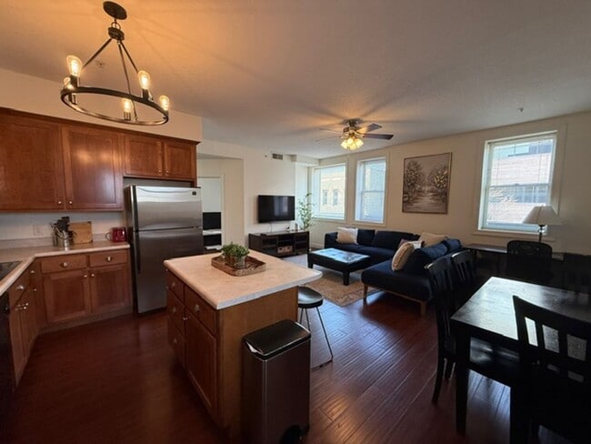 property at 135 E Prairie Ave