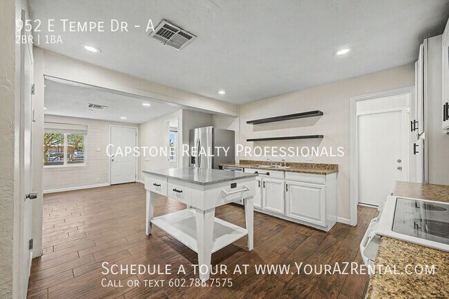 property at 952 E Tempe Ct
