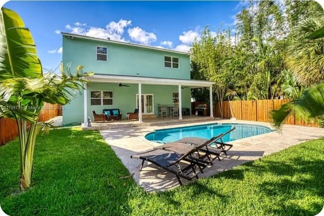 property at 501 SW 10th St