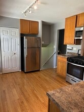 333 Berry Dr in Naperville, IL - Building Photo - Building Photo