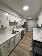 State Rd Apartments in Cleveland, OH - Building Photo - Building Photo