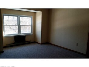250 Summer St in Southington, CT - Building Photo - Building Photo