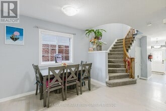 584 Wild Shore Cres in Ottawa, ON - Building Photo - Building Photo