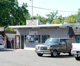 Mark West Estates Apartments in Santa Rosa, CA - Foto de edificio - Building Photo