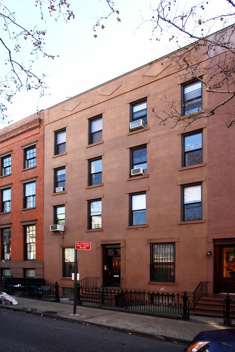 285 Hicks St in Brooklyn, NY - Building Photo