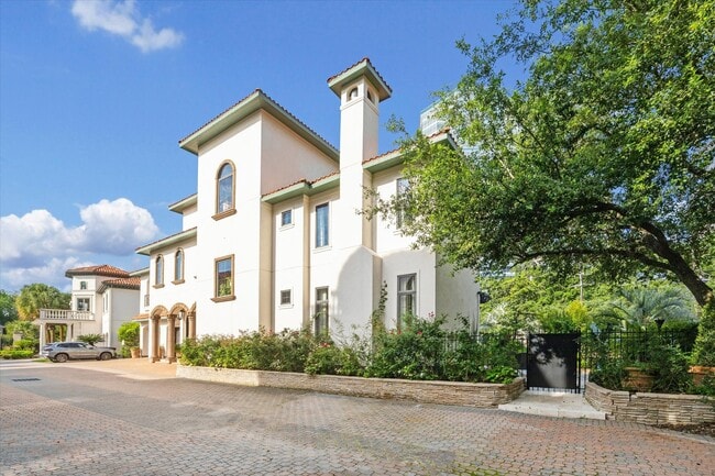 property at 5007 Cedar Creek Dr