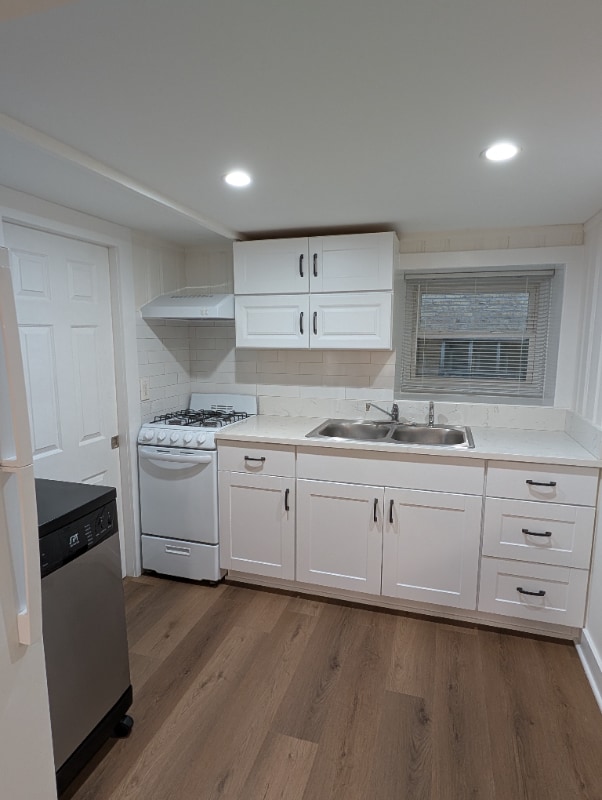 4159 N Ridgeway Ave, Unit B in Chicago, IL - Building Photo - Building Photo