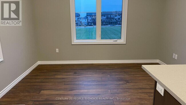 26 Oat Ln in Kitchener, ON - Building Photo - Building Photo