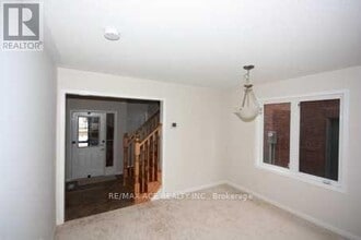 4 Apple Valley Way in Brampton, ON - Building Photo - Building Photo