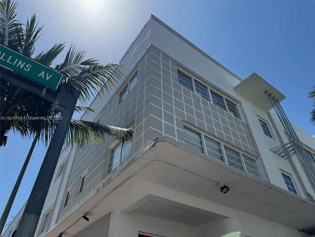 865 Collins Ave in Miami Beach, FL - Building Photo - Building Photo