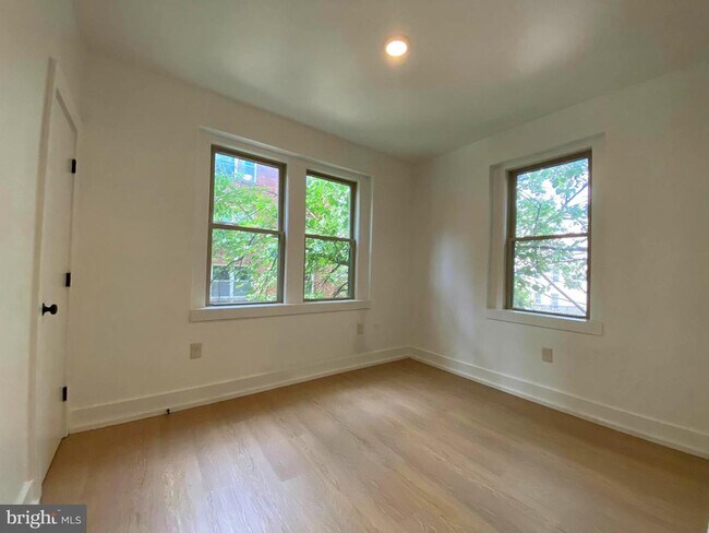 3126 16th St NW in Washington, DC - Building Photo - Building Photo