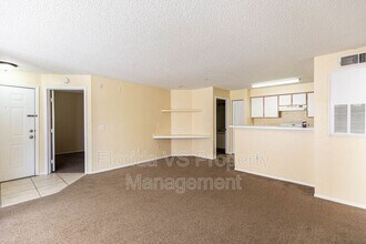 2208 Antigua Pl in Kissimmee, FL - Building Photo - Building Photo