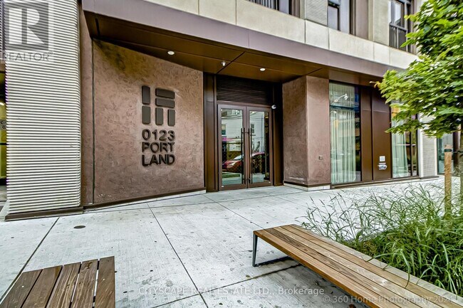 123-123 Portland St in Toronto, ON - Building Photo - Building Photo