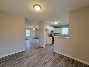 617 Avenue I in Conroe, TX - Building Photo - Building Photo