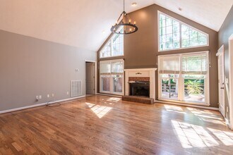 100 Southfork Dr in Lebanon, TN - Building Photo - Building Photo