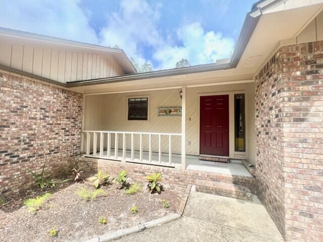 518 Linden Ave in Niceville, FL - Building Photo