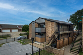 4836 Wellesley Ave in Fort Worth, TX - Building Photo - Building Photo