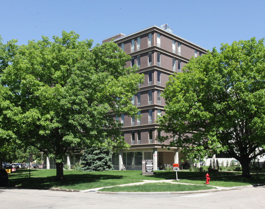 Pioneer House in Lincoln, NE - Foto de edificio