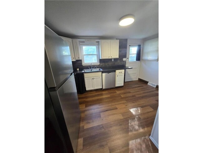 4654 Clark Ave in White Bear Lake, MN - Building Photo - Building Photo
