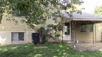 5295 Refugee Rd in Columbus, OH - Building Photo - Building Photo