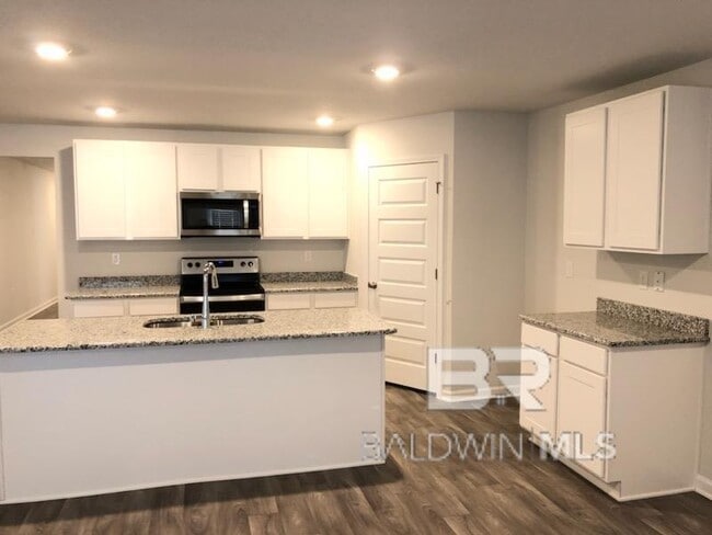 10909 Northern Dancer Ct in Daphne, AL - Building Photo - Building Photo