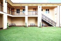 Linden Tree Apartments in Madera, CA - Building Photo - Building Photo