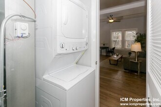 2121 N Sedgwick St, Unit 2107-2 in Chicago, IL - Foto de edificio - Building Photo