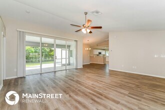 2929 SW 7th Pl in Cape Coral, FL - Building Photo - Building Photo