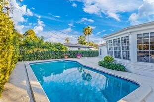 535 NE 50th Terrace in Miami, FL - Building Photo