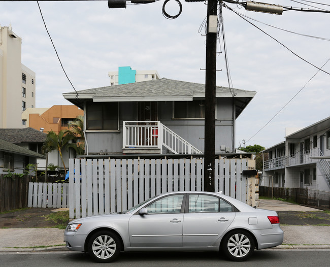 730 Ekela Ave in Honolulu, HI - Building Photo - Building Photo